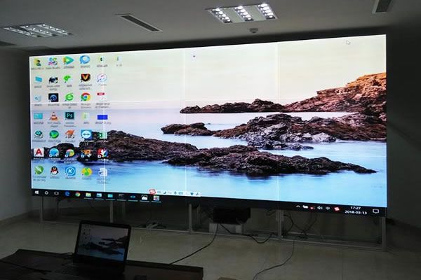 現代會議室使用0.88mm拼接屏好還是LED顯示屏好？