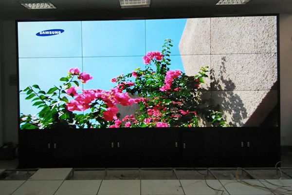 55寸液晶拼接屏價格是多少錢？