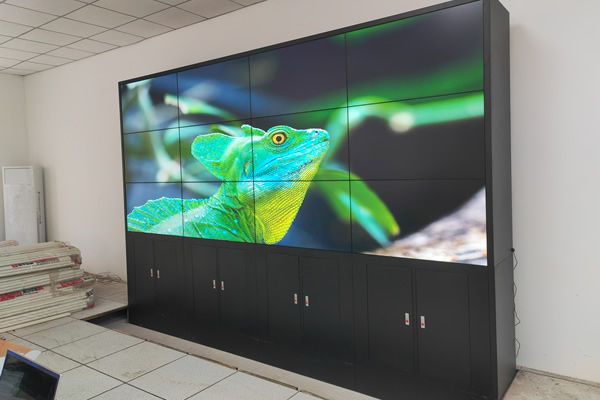 拼接屏是怎么做到4K、6K、8K…顯示的？大分辨顯示解決方案