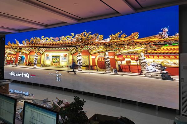 【展大局視野 創(chuàng)視覺盛宴】現(xiàn)代大屏幕顯示屏，引領(lǐng)視聽新潮流！