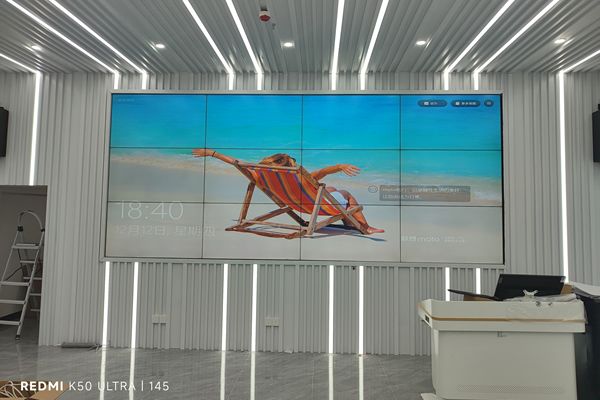 液晶拼接屏裝完后拼縫變大了是怎么回事？